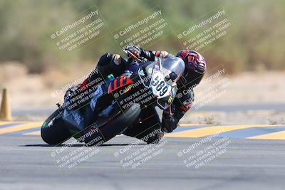 media/Oct-20-2024-CVMA (Sun) [[d4a3dff211]]/Race 9-Formulw LW Twins SHOOTOUT/